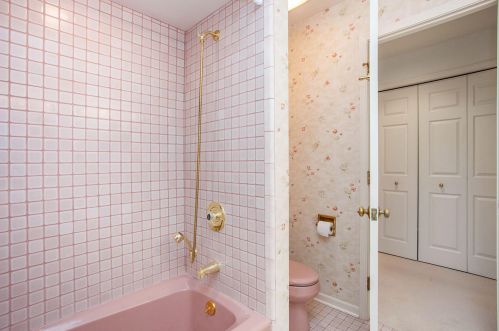 3461 Charlevoix Dr, Grand Rapids MI 49546-7061 exterior