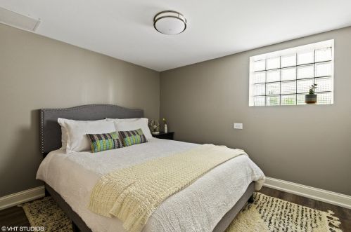 6127 Austin Ave, Chicago IL  60638-4319 exterior