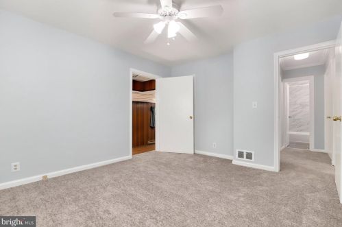 1323 Grandin Ave, Rockville MD 20851-1155 exterior