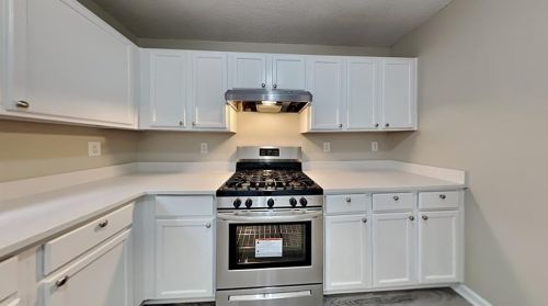 6575 Pole Creek Dr, Lithonia, GA 30058-6474