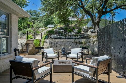 4332 Canoas Dr, Austin TX 78730-1407 exterior