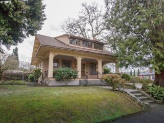 3022 Ainsworth St, Portland OR  97218-2356 exterior