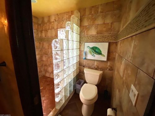 10025 8 St, Naples FL 34120-3435 exterior