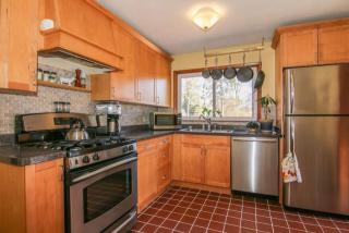 3818 Sycamore Ave, Madison, WI 53714-1322