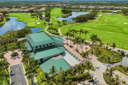 1070 Spanish Moss Trl, Naples FL 34108-2414 exterior