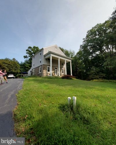 910 Orange St, Media PA 19063-2319 exterior