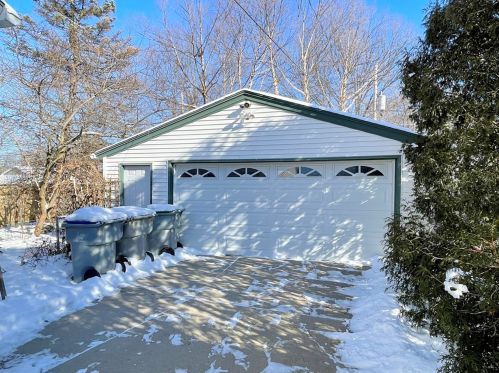 2852 53, Milwaukee WI 53210-1613 exterior