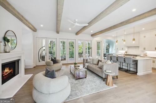 1266 Briardale Ln, Atlanta GA 30306-2624 exterior