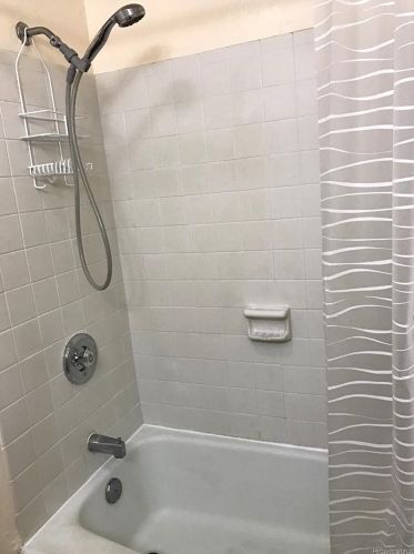 1717 Citron St, Honolulu HI  96826-2547 exterior