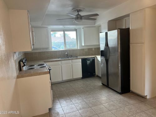 3946 Cortez St, Phoenix AZ  85028-2122 exterior