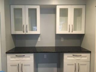 67 Hamilton Cir, Philadelphia PA  19130-3838 exterior