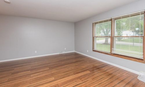 6245 Plaza Cir, Milwaukee WI  53223-2255 exterior