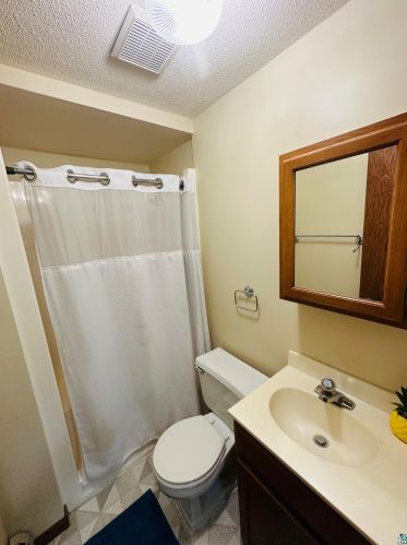 1312 Mississippi Ave, Duluth MN 55811-2448 exterior