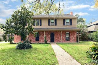 17619 Bent Cypress Dr, Spring TX  77388-5768 exterior