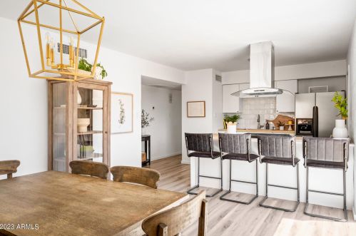 10824 12th St, Phoenix AZ  85020-1131 exterior