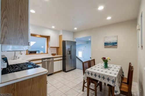 1971 Portland Ave, Scotch Plains NJ 07076-1802 exterior