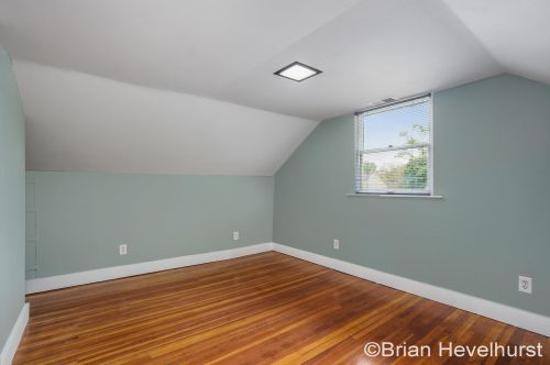 1424 Widdicomb Ave, Grand Rapids MI 49504-3046 exterior