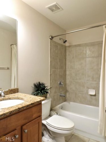 2769 Loftview Sq, Atlanta GA 30339-4929 exterior