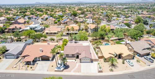 15816 15th Way, Phoenix AZ  85022-3249 exterior