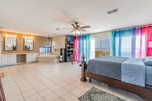 13435 Starfish Dr, Port Richey FL  34667-7606 exterior