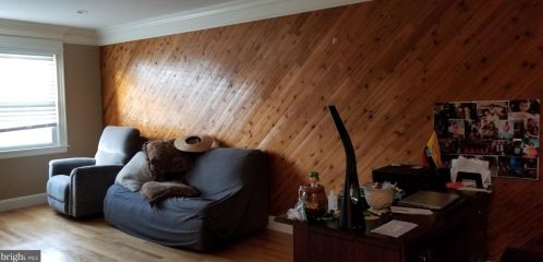 8120 Wyndam Rd, Camden NJ 08109-3221 exterior