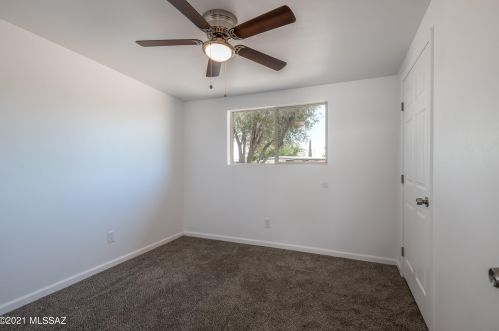 5749 Irving Ave, Tucson AZ  85706-4825 exterior