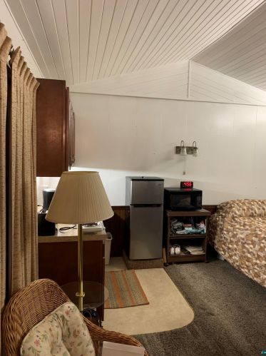 6716 Westgate Blvd, Duluth MN 55807-1985 exterior