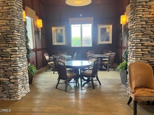 1404 Donegal Way, Oxnard CA  93035-1442 exterior