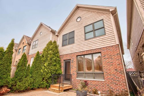 1209 33rd St, Chicago IL 60608-6322 exterior