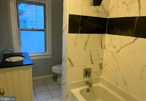 122 Pine St, Camden NJ  08103-0033 exterior