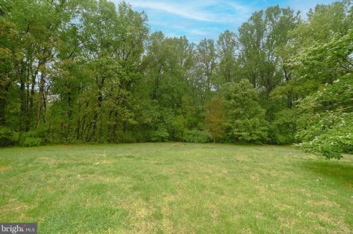 621 Bowie Shop Rd, Huntingtown, MD 20639-2706