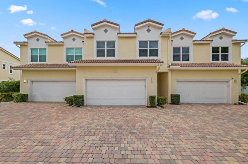 4220 5th Ave, Boca Raton, FL 33431-4659