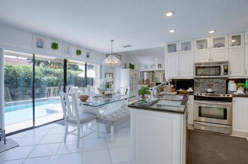 2414 30 Rd, Boca Raton FL 33431-6370 exterior