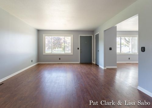 2417 Marquard Ave, Meskegon MI 49445-3228 exterior