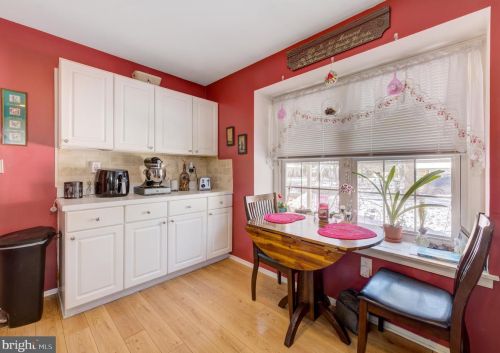 24 Fireside Cir, Columbus NJ 08022-1016 exterior