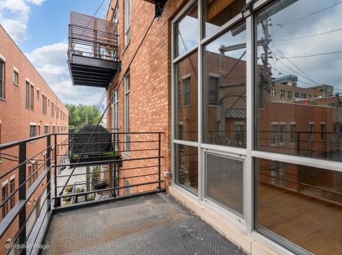 1344 Madison St, Chicago IL  60607-1982 exterior