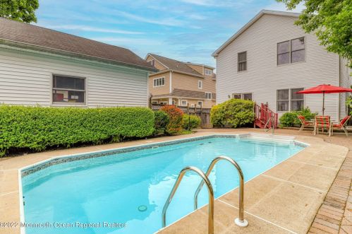 92 Washington St, Locust NJ 07760-1432 exterior