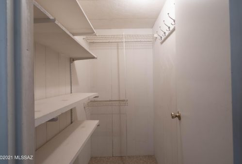 4884 Cashin Dr, Tucson AZ 85757-9461 exterior