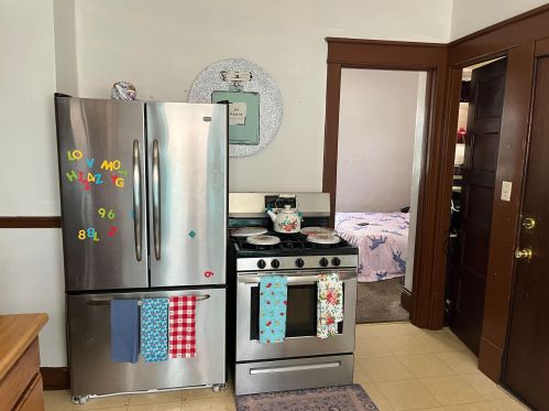 2222 Finn Pl, Milwaukee WI 53206-1338 exterior