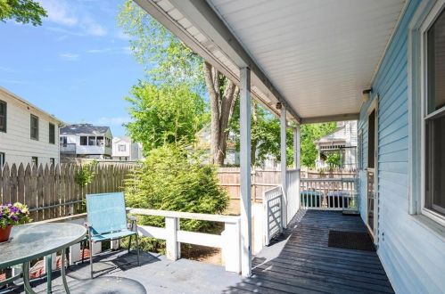 203 Sunnyside Ave, Woonsocket RI 02895-5103 exterior