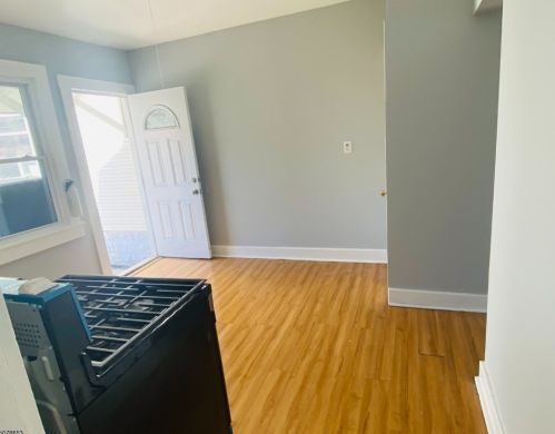 73 Paterson Ave, Paterson NJ 07522-1435 exterior