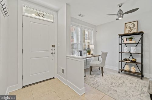 536 Regent Pl, Washington, DC 20017-2600