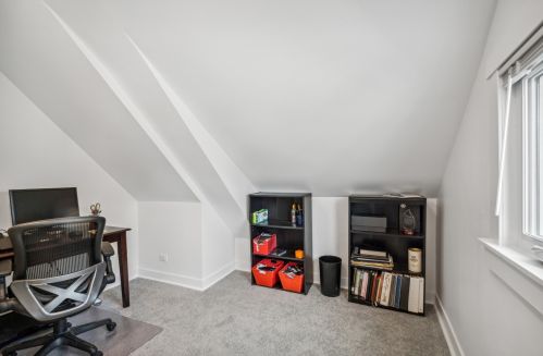 5332 Winnemac Ave, Chicago IL  60630-2220 exterior