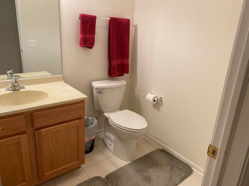 6400 Northwest Hwy, Chicago IL  60631-1877 exterior