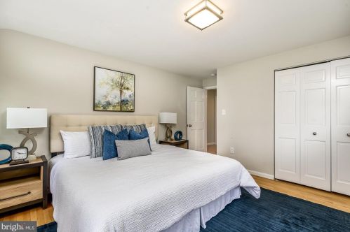 1209 Forestwood Dr, Mc Lean VA  22101-2603 exterior