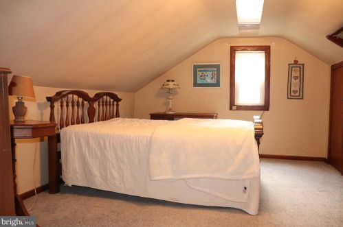 727 Chestnut St, Limerick PA 19468-2117 exterior