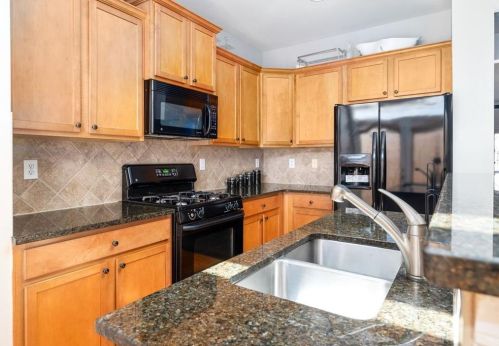 813 Charles Bank Ave, Atlanta GA 30312-3665 exterior