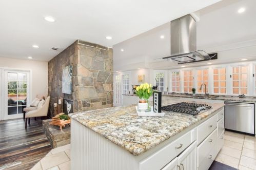 13561 Malena Dr, Tustin CA 92780-1914 exterior