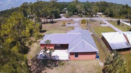 2370 6 Ave, Naples FL 34120-5092 exterior