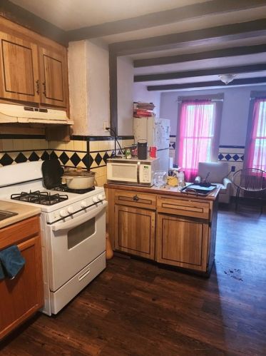 180 Bennington St, Boston MA exterior